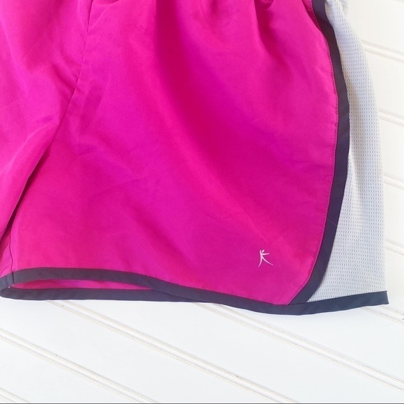 Pink Activewear shorts Size Large - Picture 4 of 10